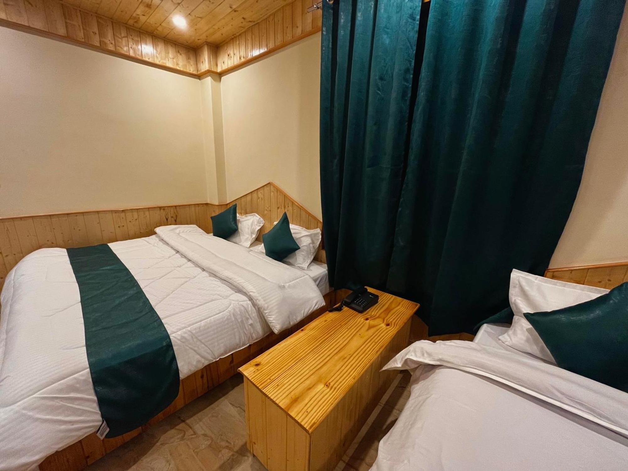 Hotel Mid Orchard Kasol L River Side -Pure Veg Hotel Buitenkant foto