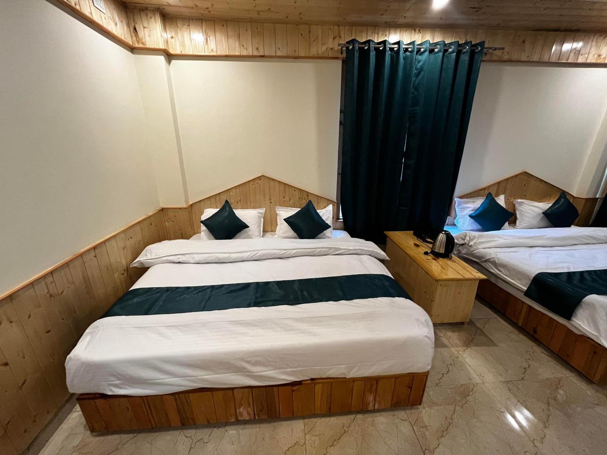 Hotel Mid Orchard Kasol L River Side -Pure Veg Hotel Buitenkant foto