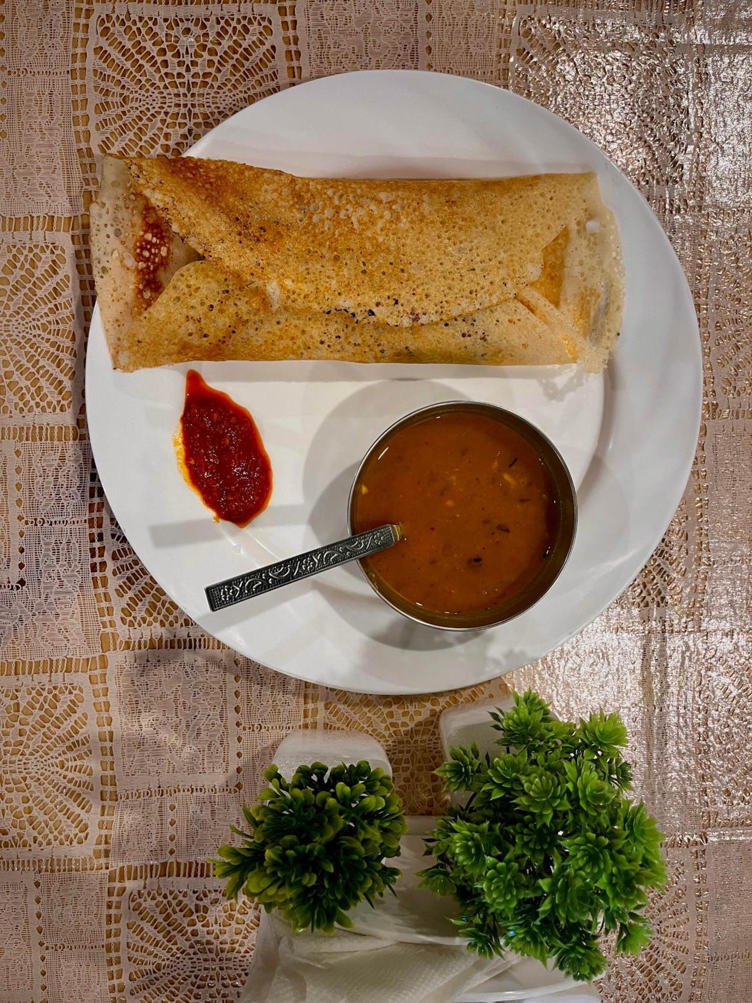 Hotel Mid Orchard Kasol L River Side -Pure Veg Hotel Buitenkant foto